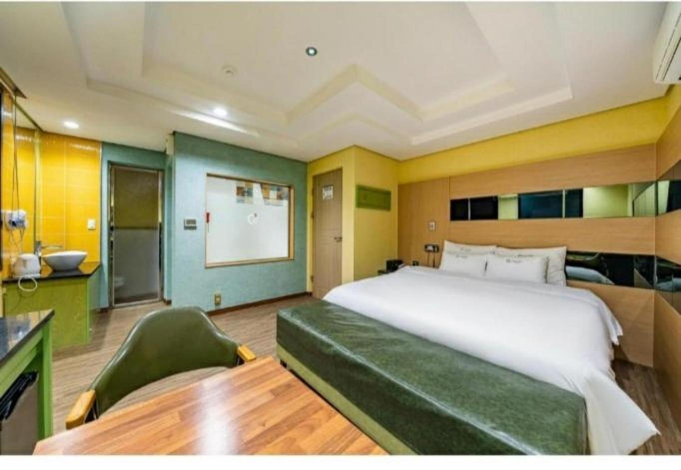 Q5 Hotel Busan Songdo Exterior photo